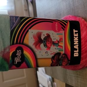 Troll twin/full blanket